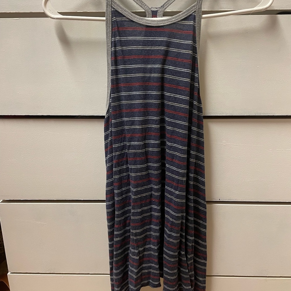 Flowy tank